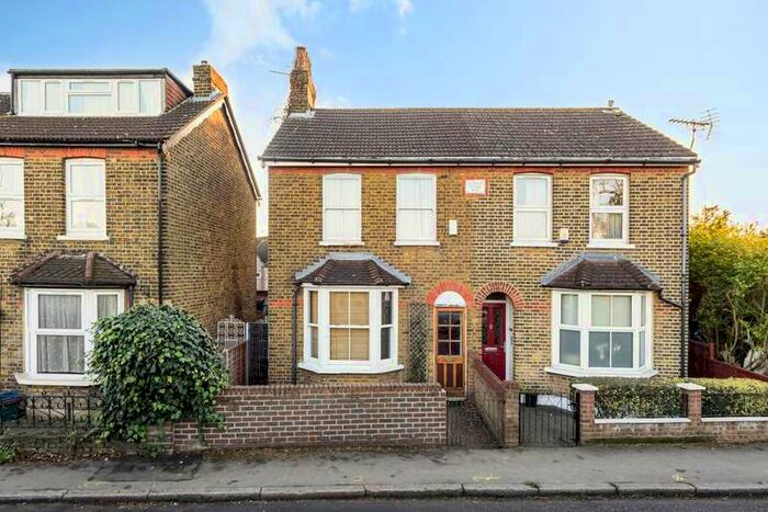 2 Bedroom Cottage To Rent In Nallhead Road, Feltham, TW13