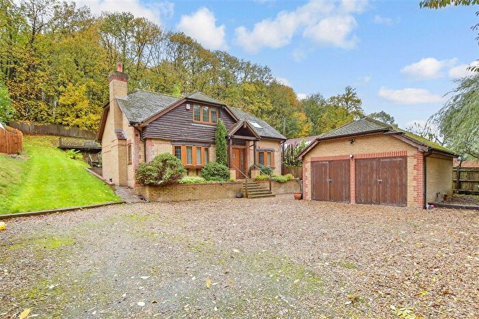 3 Bedroom Detached House For Sale In Rhododendron Avenue, Culverstone, Meopham, Kent, DA13