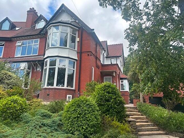 5 Bedroom Semi Detached House For Sale In Oldham Road, Grasscroft, Oldham, OL4