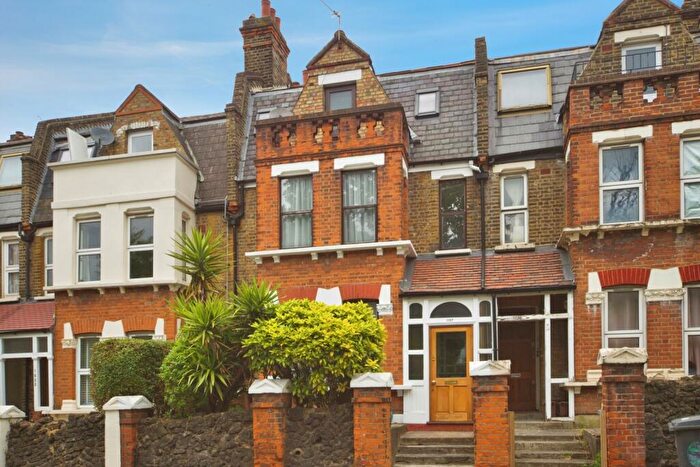 5 Bedroom Terraced House For Sale In Forest Road, London, E17