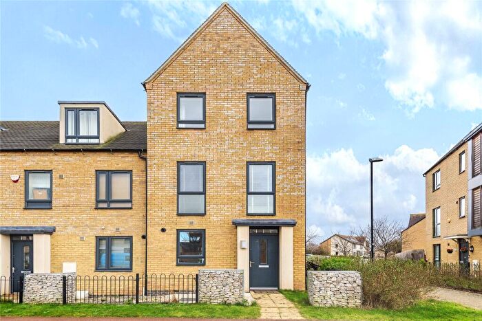 4 Bedroom End Of Terrace House For Sale In Hayton Way, Tattenhoe Park, Milton Keynes, Buckinghamshire, MK4