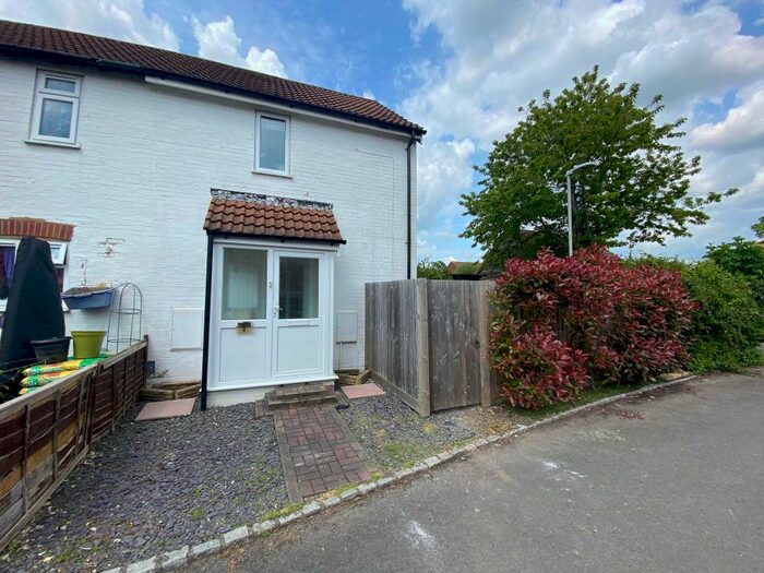 1 Bedroom Semi-Detached House To Rent In Montacute Drive, Thatcham, RG19