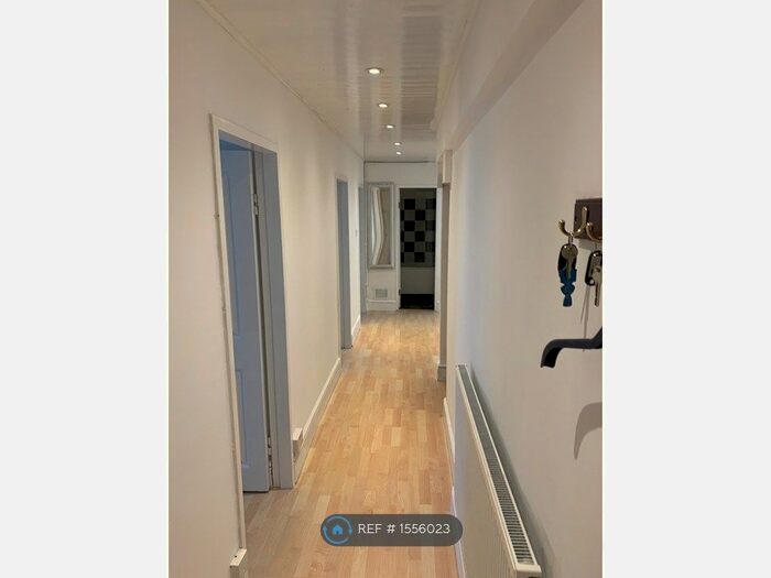 1 Bedroom Flat To Rent In Skinner Street, London, EC1R