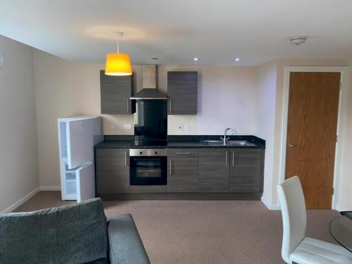 1 Bedroom Flat To Rent In Brindley Road, Manchester, M16