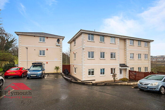 2 Bedroom Flat For Sale In Austin Crescent, Plymouth, PL6