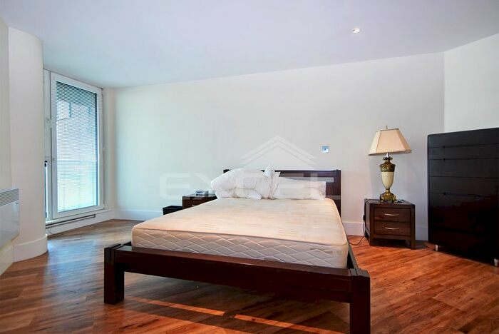 2 Bedroom Flat To Rent In Hamiliton House, St George Wharf, Lambeth, SW8