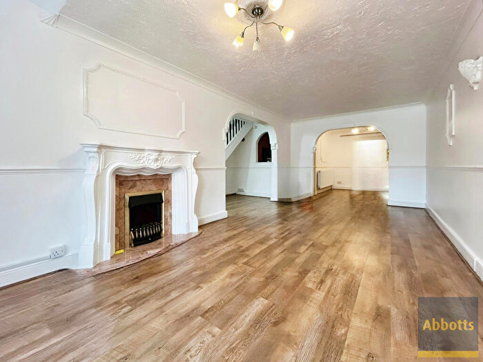 3 Bedroom House To Rent In Barstable East, Basildon, SS14