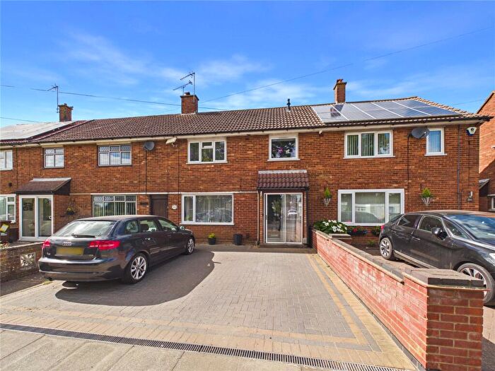 3 Bedroom Terraced House For Sale In Hawthorn Drive, Ipswich, Suffolk, IP2