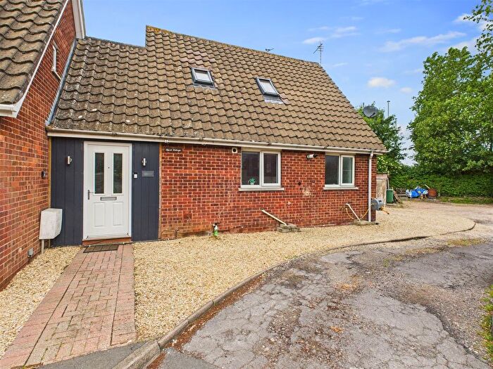 2 Bedroom End Terrace House For Sale In Birchwood Fields, Tuffley, Gloucester, GL4
