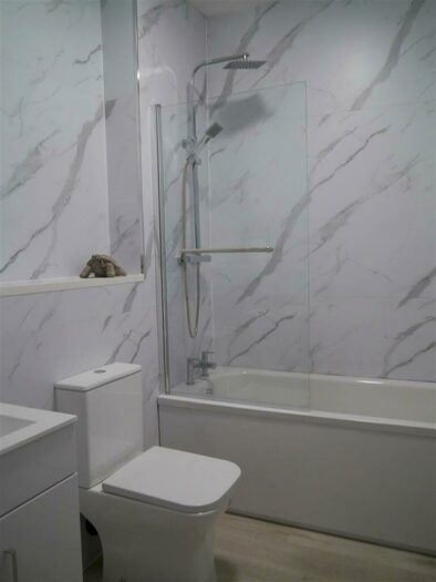 2 Bedroom Apartment To Rent In Park Terrace, Liverpool, Merseyside, L22