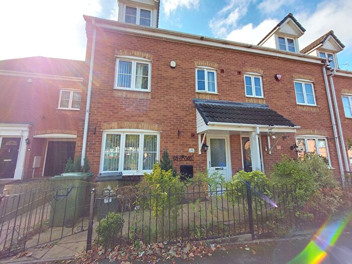4 Bedroom Property To Rent In Church Road, Brownhills, Walsall, WS8