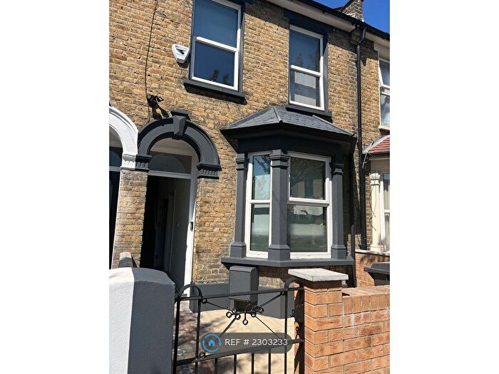 5 Bedroom Terraced House To Rent In Farmer Road, London, E10
