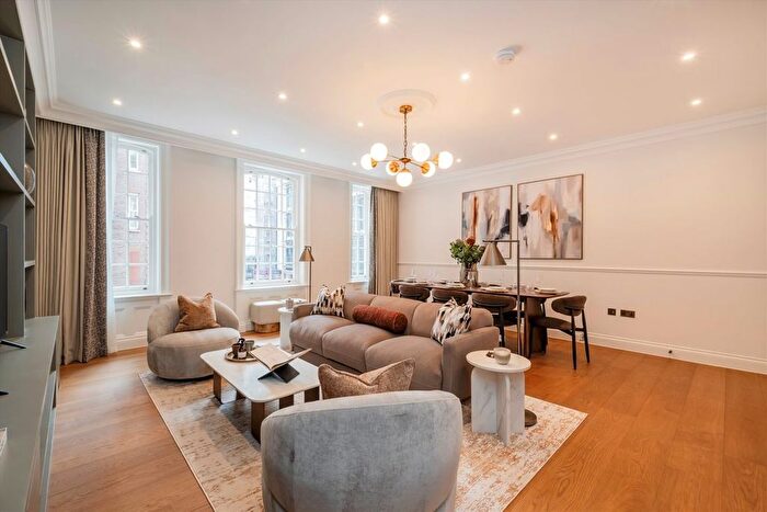 2 Bedroom Flat To Rent In Stratton Street, Mayfair, W1J
