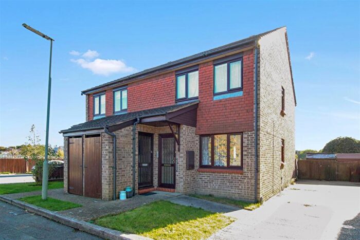 1 Bedroom Maisonette For Sale In Godwin Close, Epsom, KT19