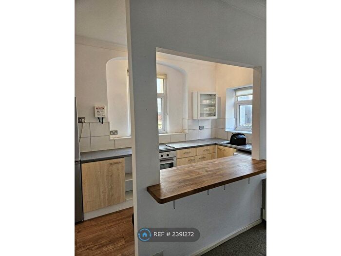 2 Bedroom Flat To Rent In Dean Lane, Bristol, BS3