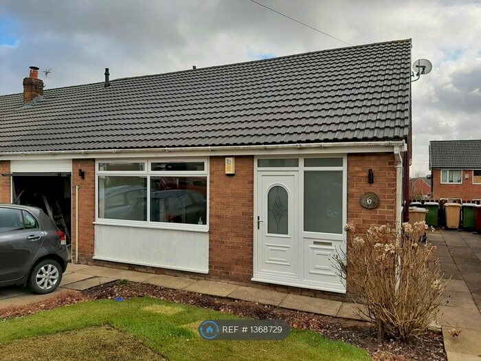 3 Bedroom Bungalow To Rent In Brantfell Grove, Bolton, BL2
