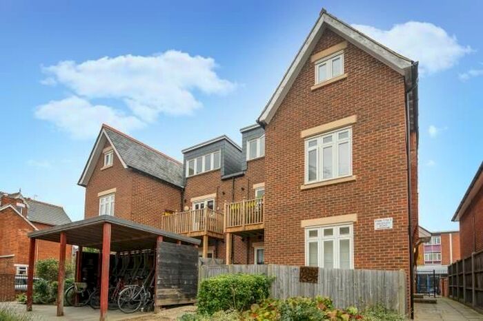 1 Bedroom Flat To Rent In Iffley Road, East Oxford, OX4