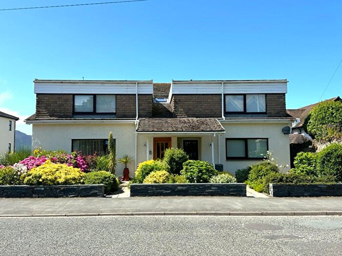 2 Bedroom Flat For Sale In Platt Court, Deganwy Road, Deganwy, LL31