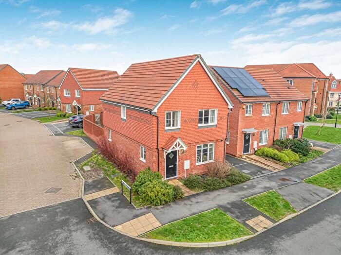 4 Bedroom Detached House For Sale In Sage Drive, Didcot, OX11