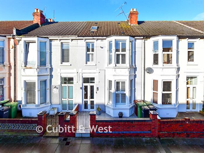 4 Bedroom Terraced House For Sale In Glenthorne Road, Copnor, Portsmouth, Hants, PO3