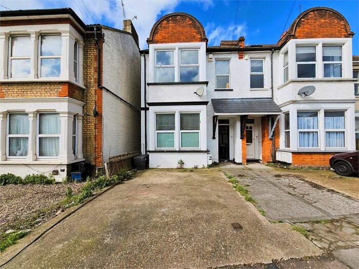 1 Bedroom Apartment To Rent In Bournemouth Park Road, Southend, Southend, SS2