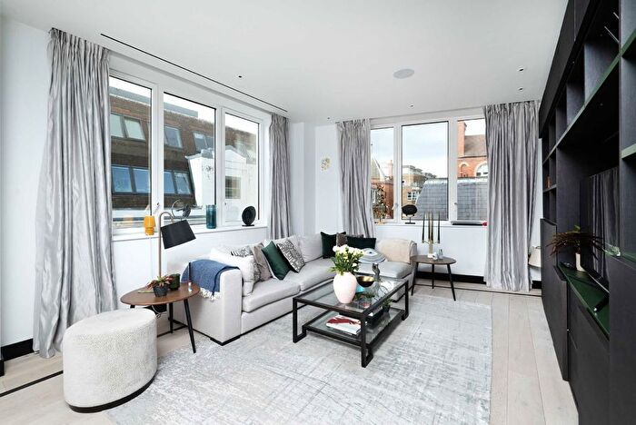 3 Bedroom Flat To Rent In Chapter Street, London, SW1P