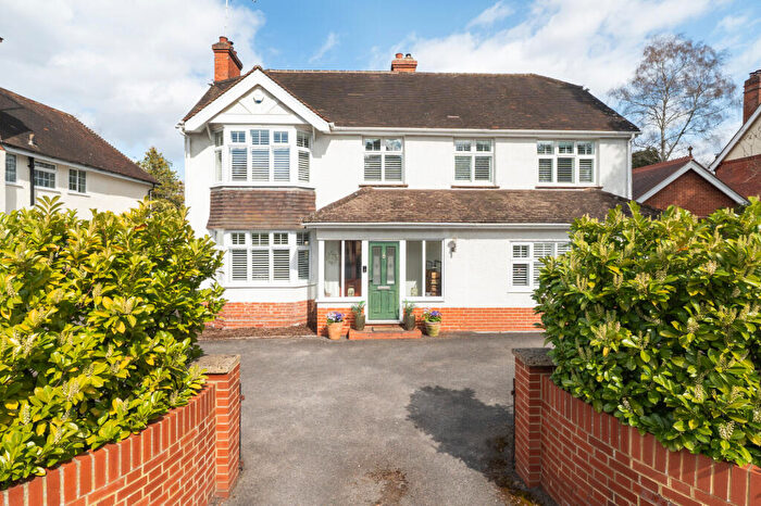 4 Bedroom Detached House For Sale In Kings Road, Fleet, GU51