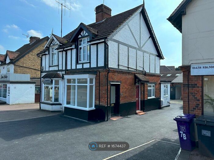 1 Bedroom Flat To Rent In Station Road, Knebworth, SG3