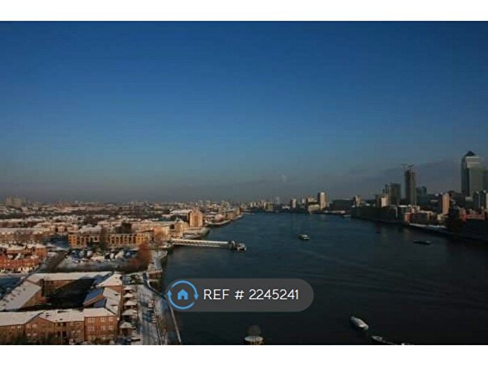 2 Bedroom Flat To Rent In Aragon Tower, London, SE8