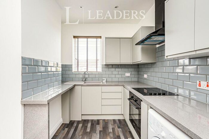 2 Bedroom Apartment To Rent In Francis Avenue, Southsea, PO4