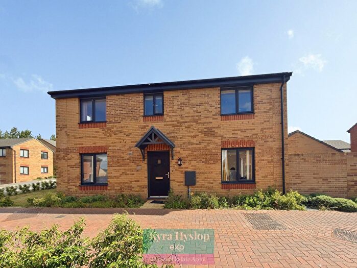 4 Bedroom Detached House For Sale In Monkerton, Exeter, EX1