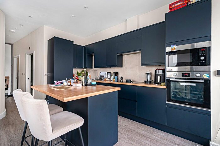 1 Bedroom Flat For Sale In Bishops Road, London, SW6