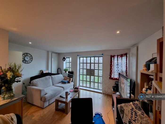 2 Bedroom Flat To Rent In St Marychurch Street, London, SE16