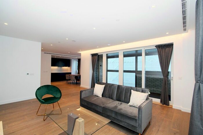 2 Bedroom Flat To Rent In Jubilee Walk, London, WC1X