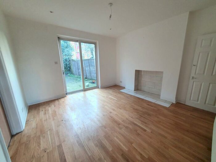 4 Bedroom Terraced House To Rent In Russell Avenue, Wood Green, N22