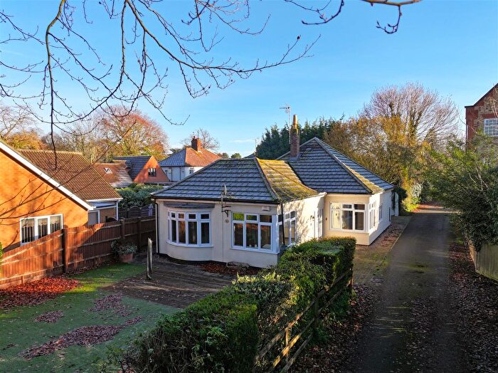 3 Bedroom Detached Bungalow For Sale In Pinchbeck Road, Spalding, PE11