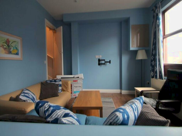 5 Bedroom House To Rent In Wrangthorne Terrace, Leeds, LS6