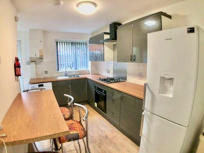 3 Bedroom Terraced House To Rent In Clifford Street, Leicester, LE3