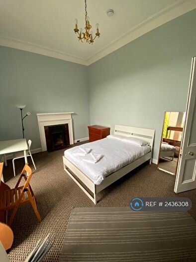 7 Bedroom Flat To Rent In Clifton Terrrace, Edinburgh, EH12