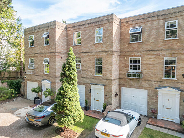 4 Bedroom Terraced House For Sale In Queens Gardens, Bournemouth, Dorset, BH2