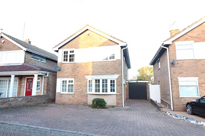 4 Bedroom Detached House To Rent In St Josephs, Luton, LU3