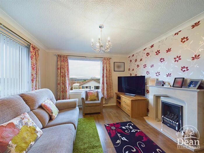 2 Bedroom Detached Bungalow For Sale In Springfield Drive, Cinderford, GL14