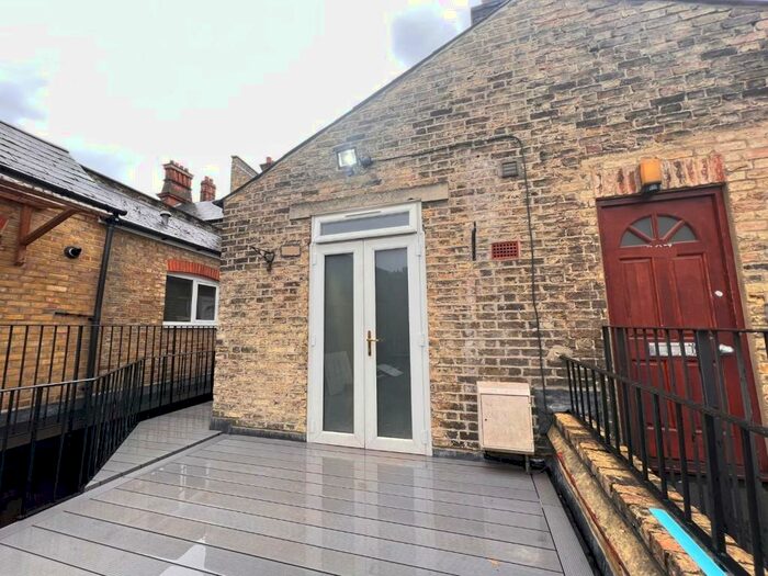 2 Bedroom Apartment To Rent In High Street, Bromley, BR1