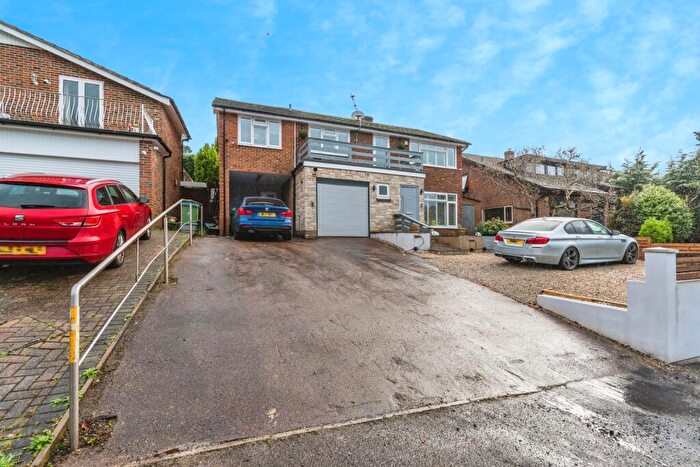 5 Bedroom Detached House For Sale In Lingwood Close, Bassett, Southampton, Hampshire, SO16