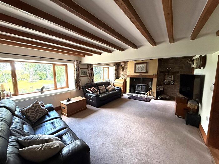 8 Bedroom Property For Sale In Belper Road, Bargate, Belper, DE56