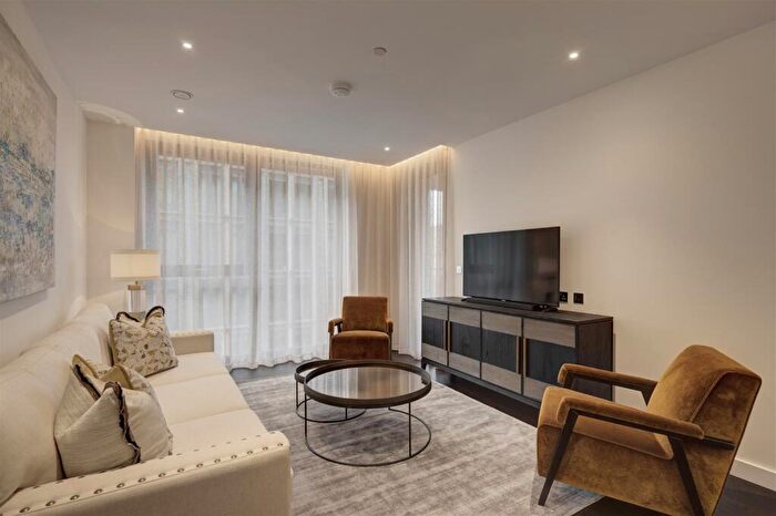 2 Bedroom Flat To Rent In The Residence, Charles Clowes Walk Nine Elms, London, SW11