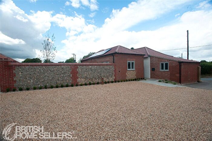 4 Bedroom Bungalow For Sale In Tittleshall, King's Lynn, Norfolk, PE32
