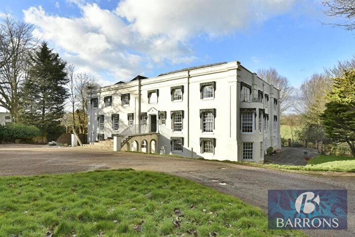 3 Bedroom Flat For Sale In Old Park Ride, Waltham Cross, EN7