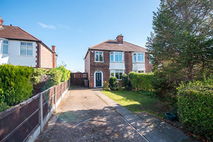 3 Bedroom Semi-Detached House To Rent In Middledale Road, Carlton, Nottingham, NG4