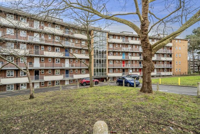 2 Bedroom Flat To Rent In Sydenham Hill London, SE26